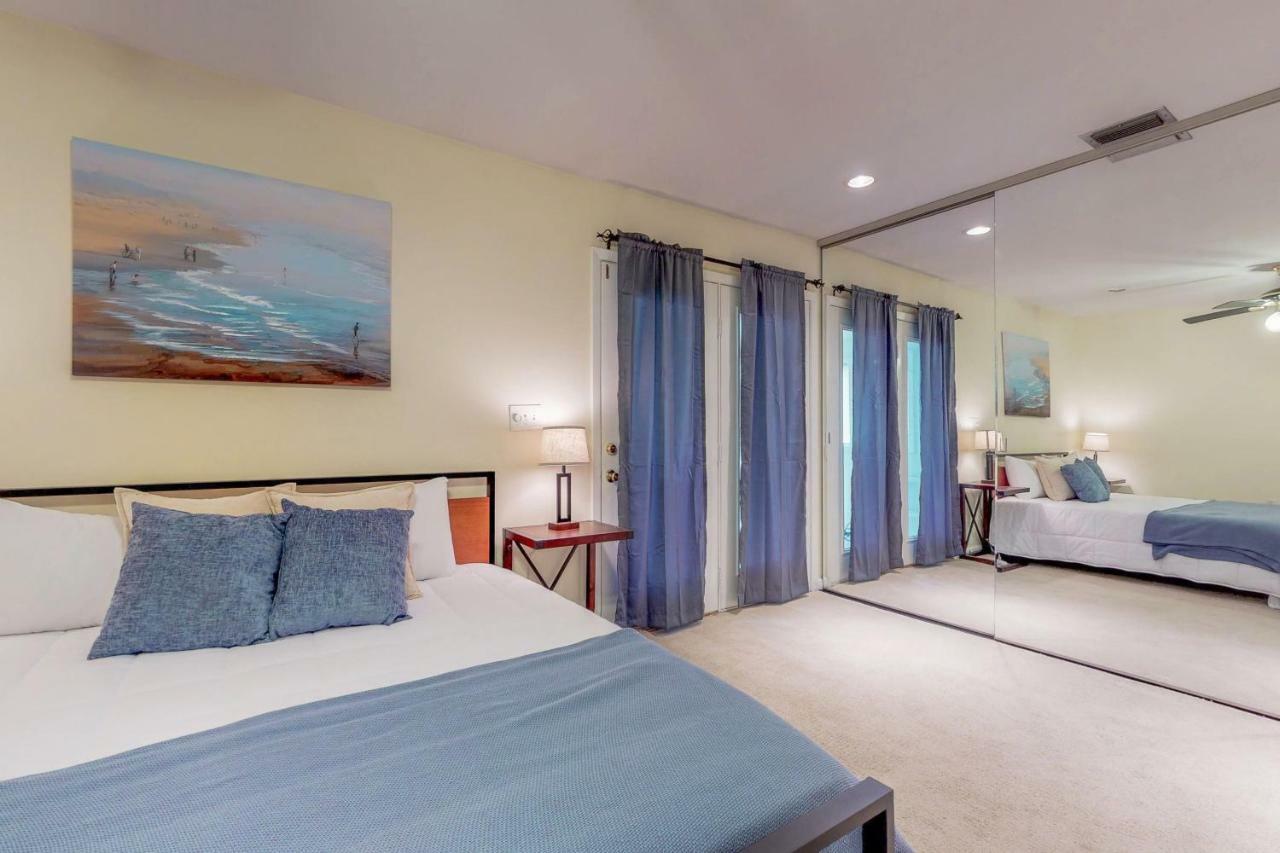 3 Bed 4 Bath In