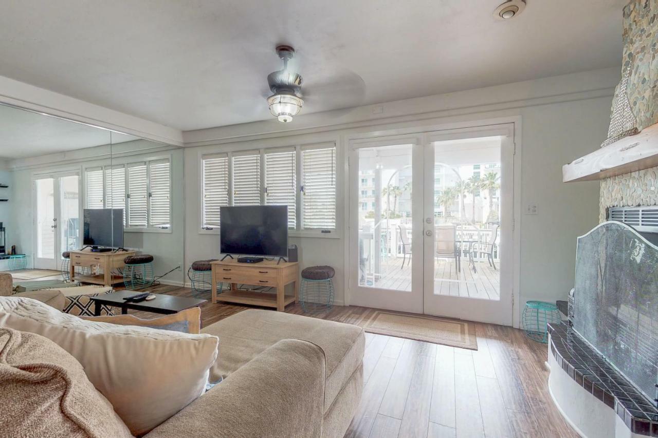 Holiday home 3 Bed 4 Bath In