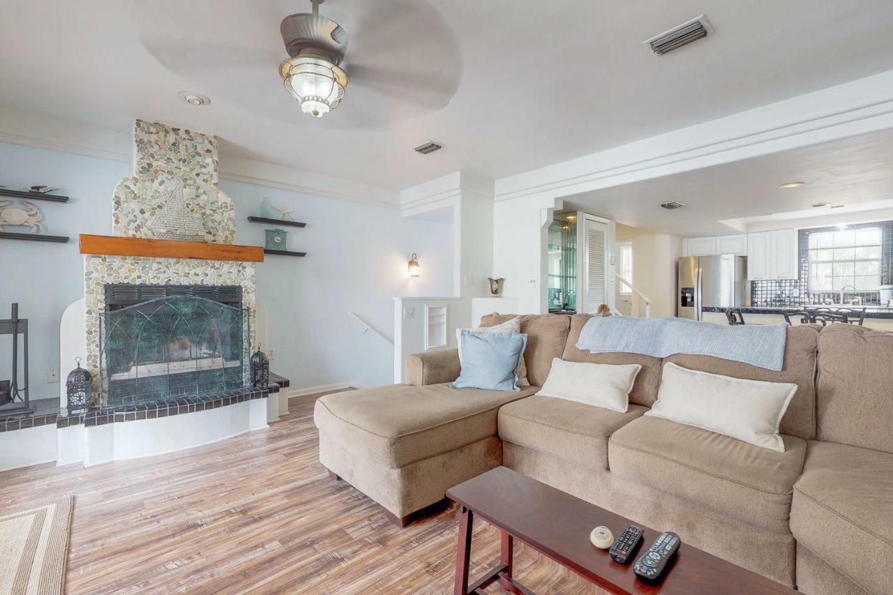 Holiday home 3 Bed 4 Bath In *