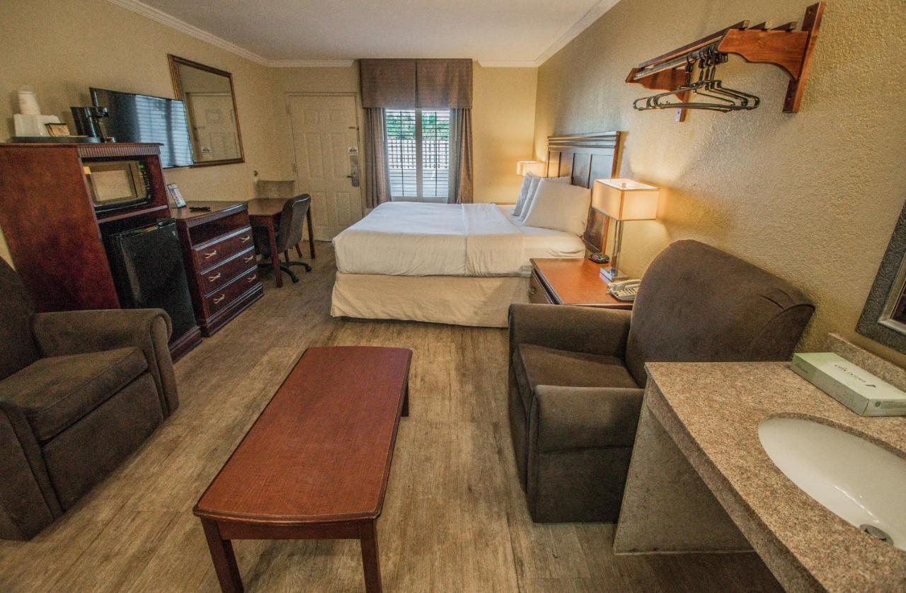 Days By Wyndham Motel Destin