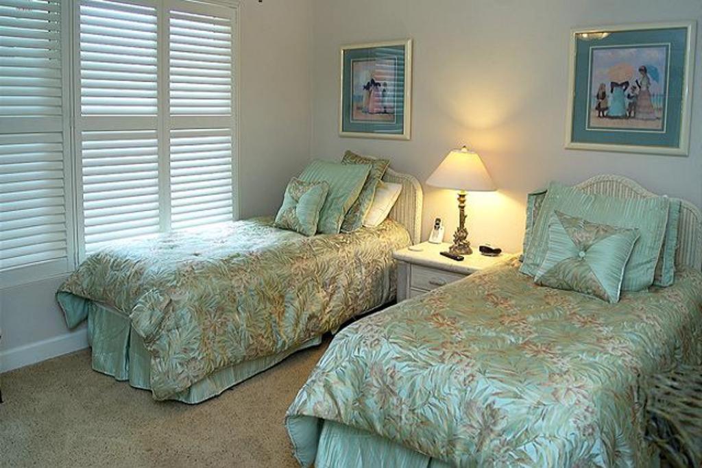 Jade East 1220- 167743 Apartment