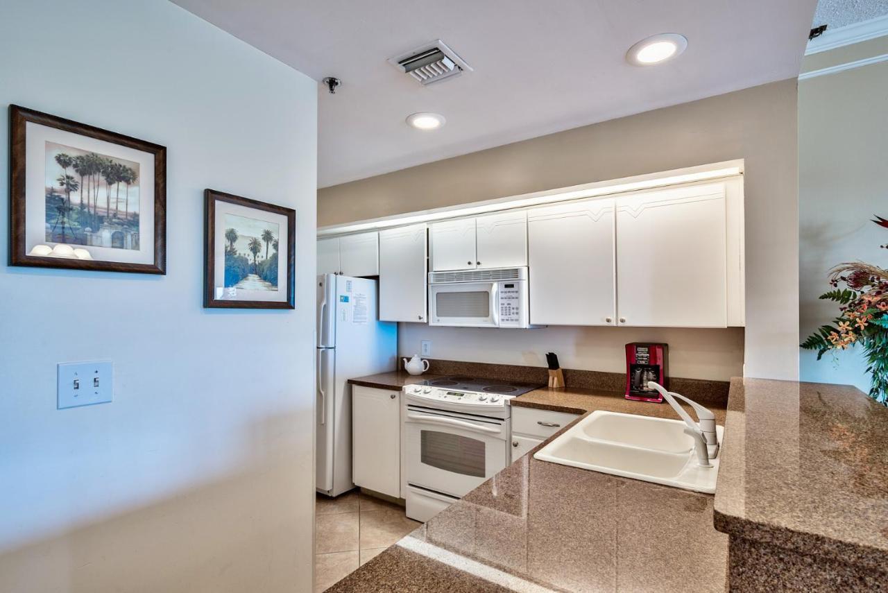 Manor @ Tops'l 605 - 174557 Apartment *