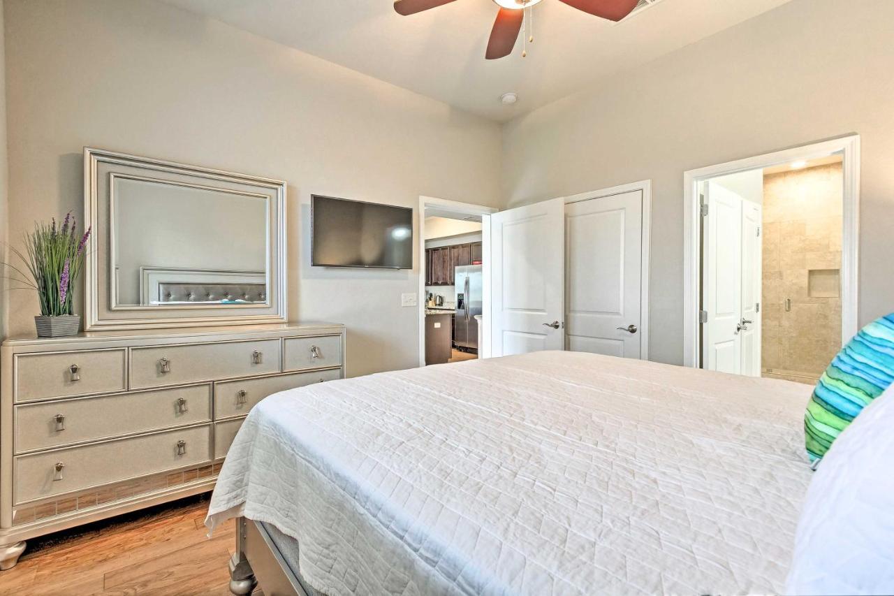 Luxurious Alerio Condo - Steps To Private Beach! Destin