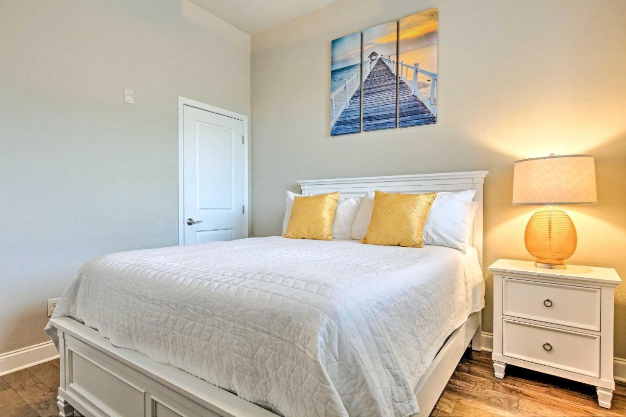 Luxurious Alerio Condo - Steps To Private Beach! Destin