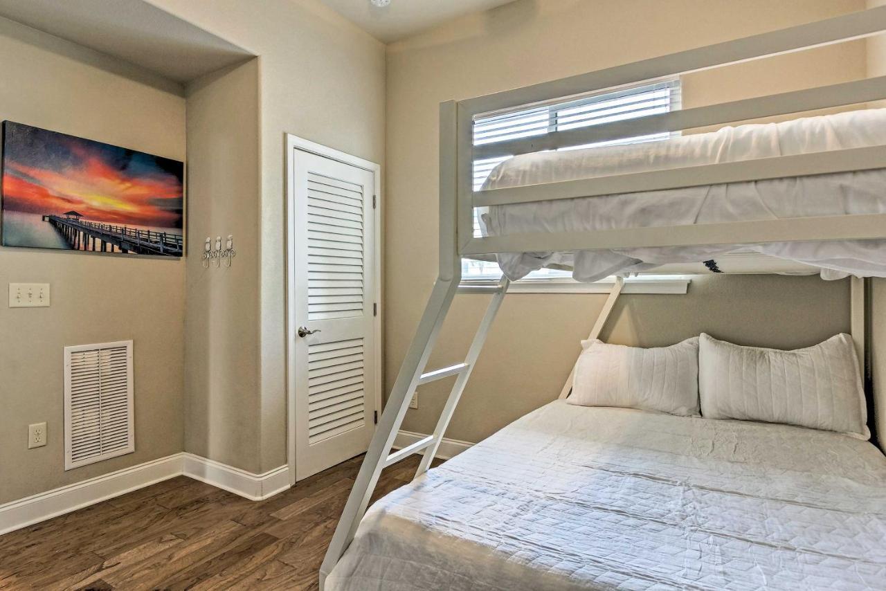 Apartment Luxurious Alerio Condo - Steps To Private Beach! *