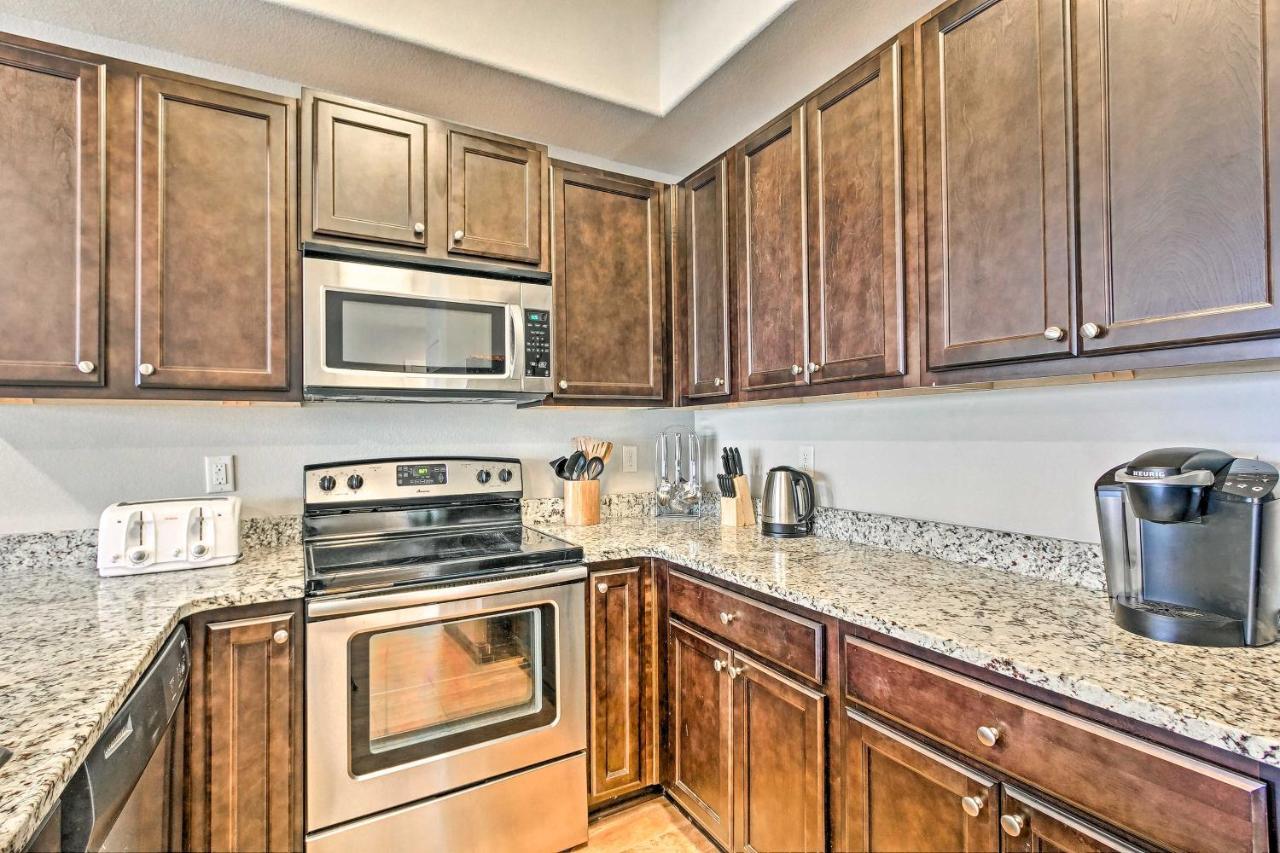 Luxurious Alerio Condo - Steps To Private Beach! Destin