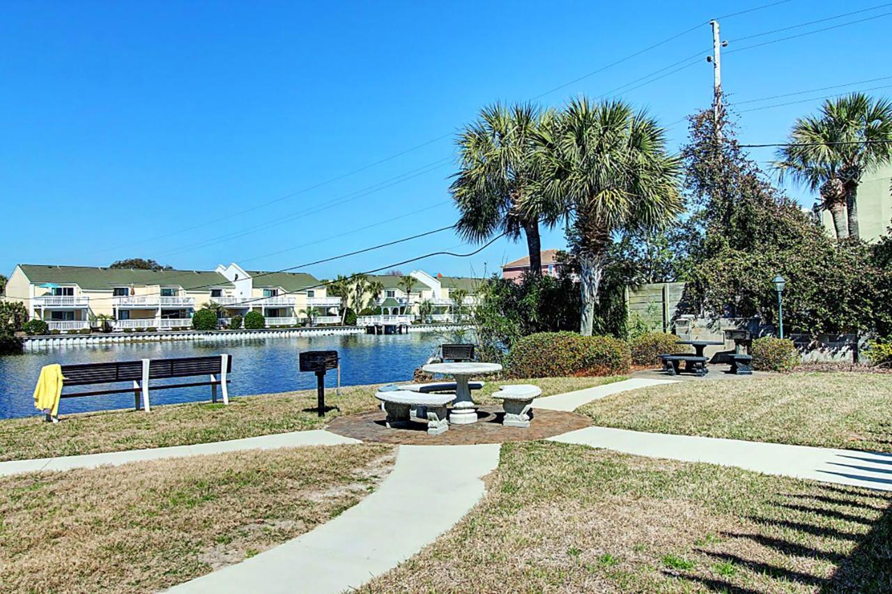 Apartment Shoreline Towers 1085