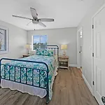 Southbay By The Gulf 11 A 4 Bedroom Townhome With Beach Access And 300Ft Of Private Beach