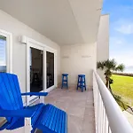 Holiday Surf And Racquet Unit 316