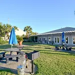2054 Shoreline Towers Beach Front Spacious With Open Balcony
