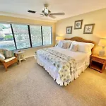 5080 Beachwalk