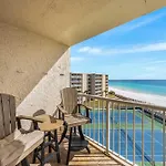 Holiday Surf And Racquet Unit 605