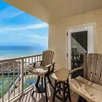Holiday Surf And Racquet Unit 605