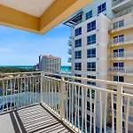 Sandestin - Luau