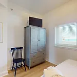 Beach Manor 0802