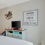 Market Street Inn 547