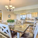 Miramar Beach Retreat - Beachfront And Poolside