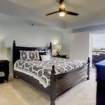 Beachfront Destin Condo With Pool And Harbor View!