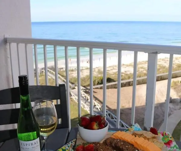 1065 Shoreline Towers Charming Beachfront Condo-Free Beach Setup