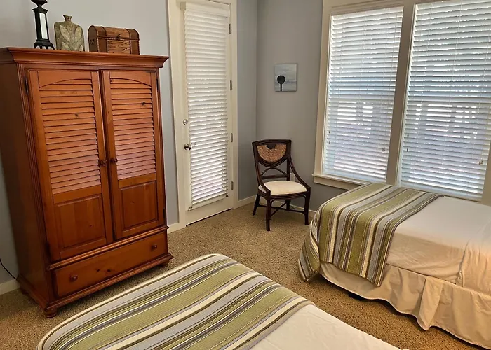 1380 Laurel Grove Home