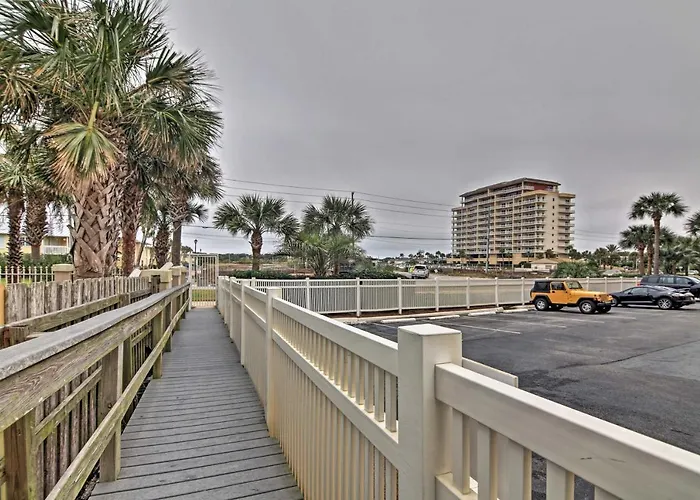 Beachfront Destin Condo With Pool And Harbor View!