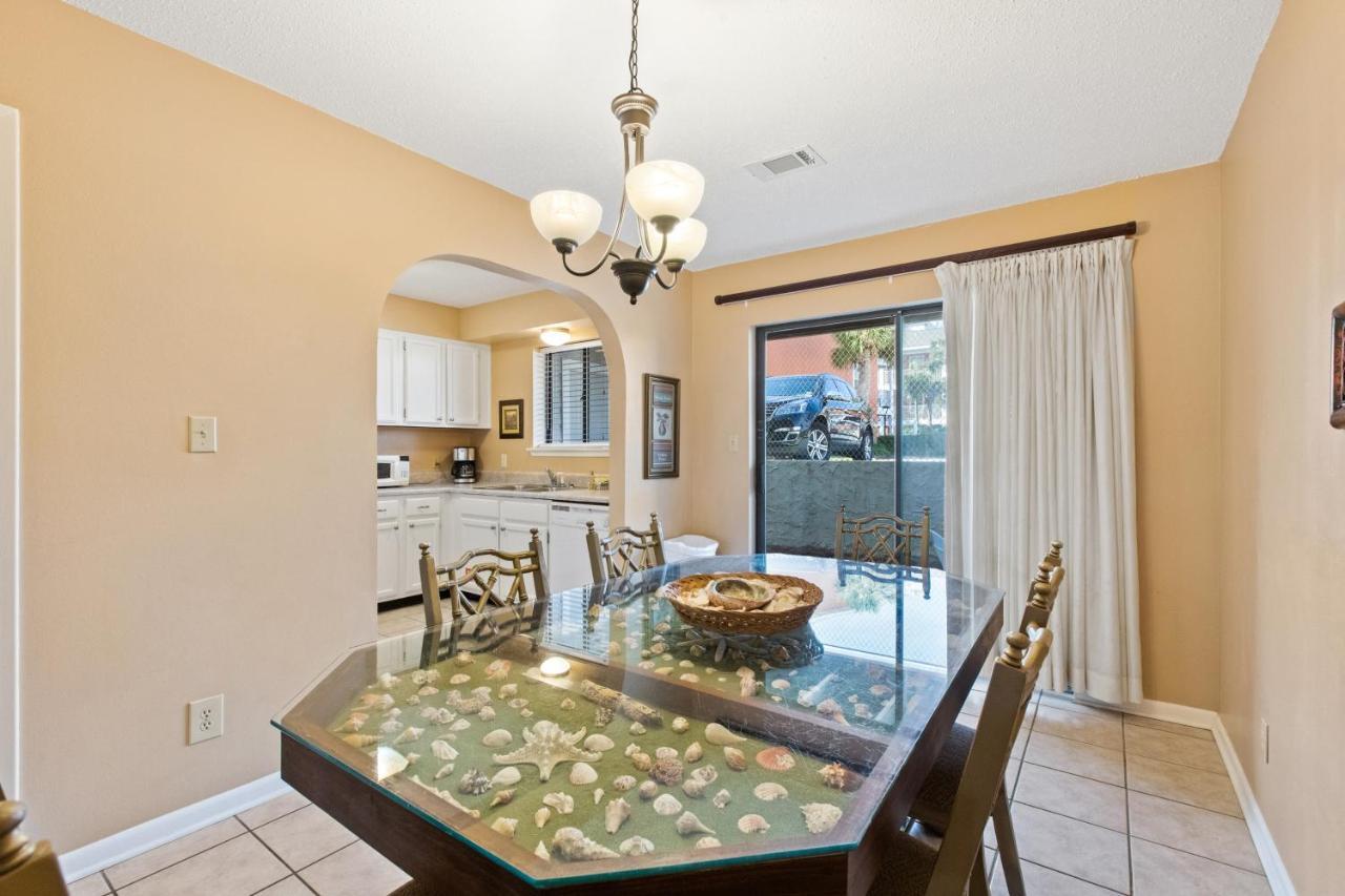 Peach Seashell Apartment *