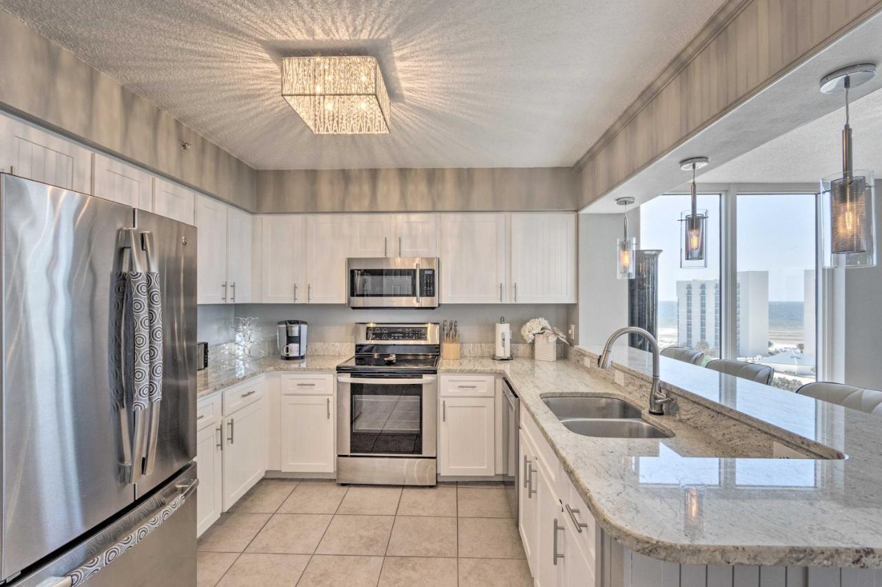 Apartment With Views, Heated Pool, And Access Destin