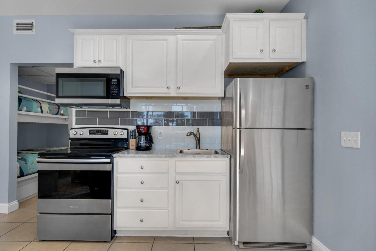 Nantucket Cottages 7b
