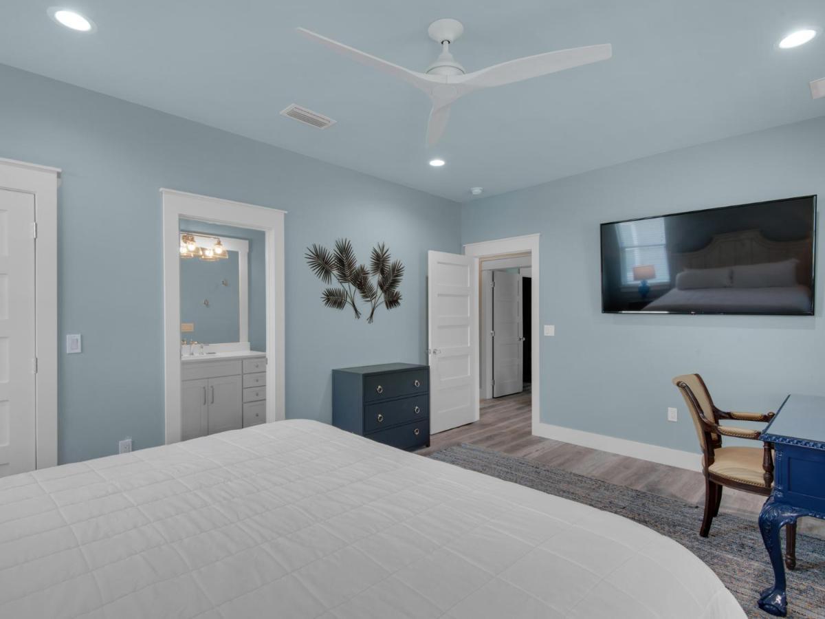 Starboard Side By Newman-dailey Holiday home