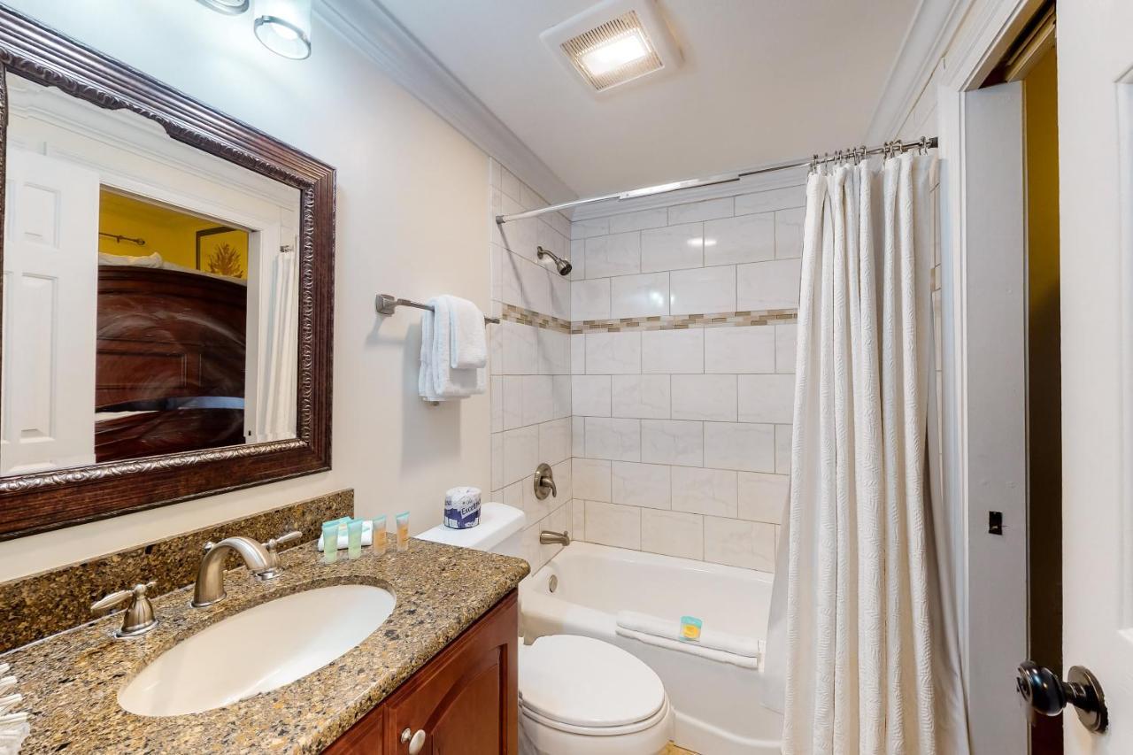 Apartment Sterling Sands 212 *