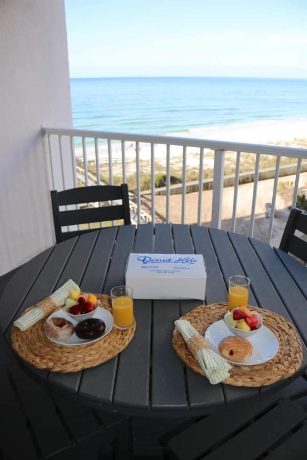 1065 Shoreline Towers Charming Beachfront Condo-free Setup Holiday home *