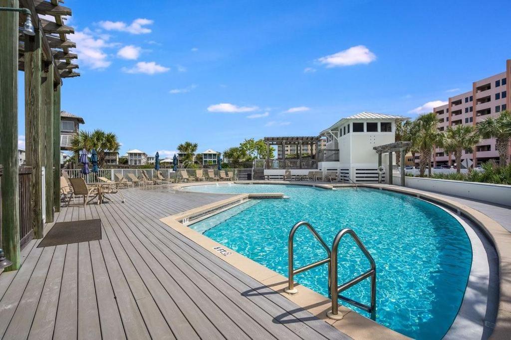 Magnolia House 502 At Pointe *