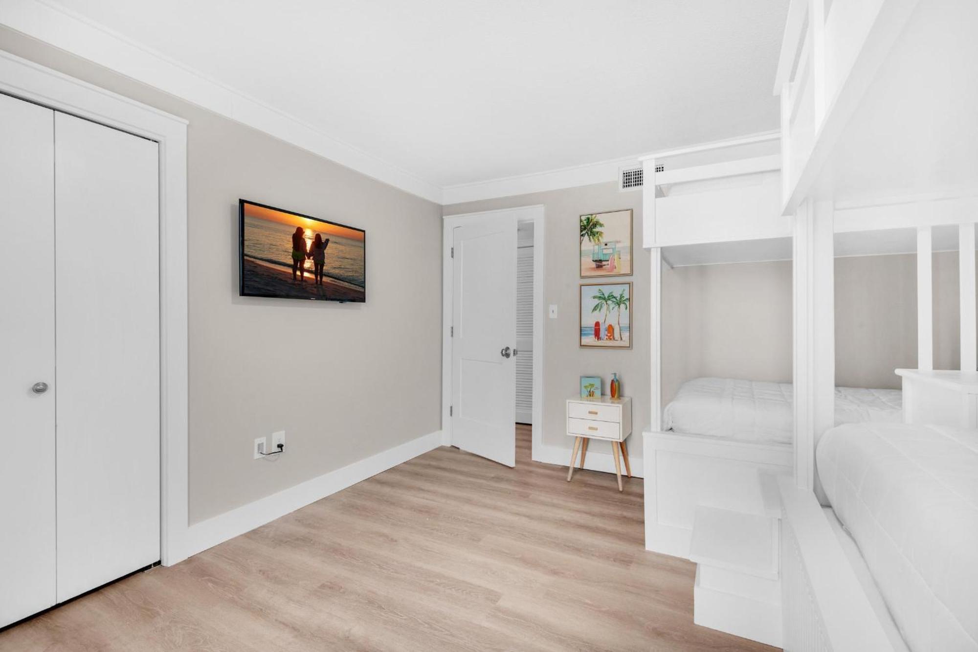 Shoreline Towers 2086 Holiday home Destin