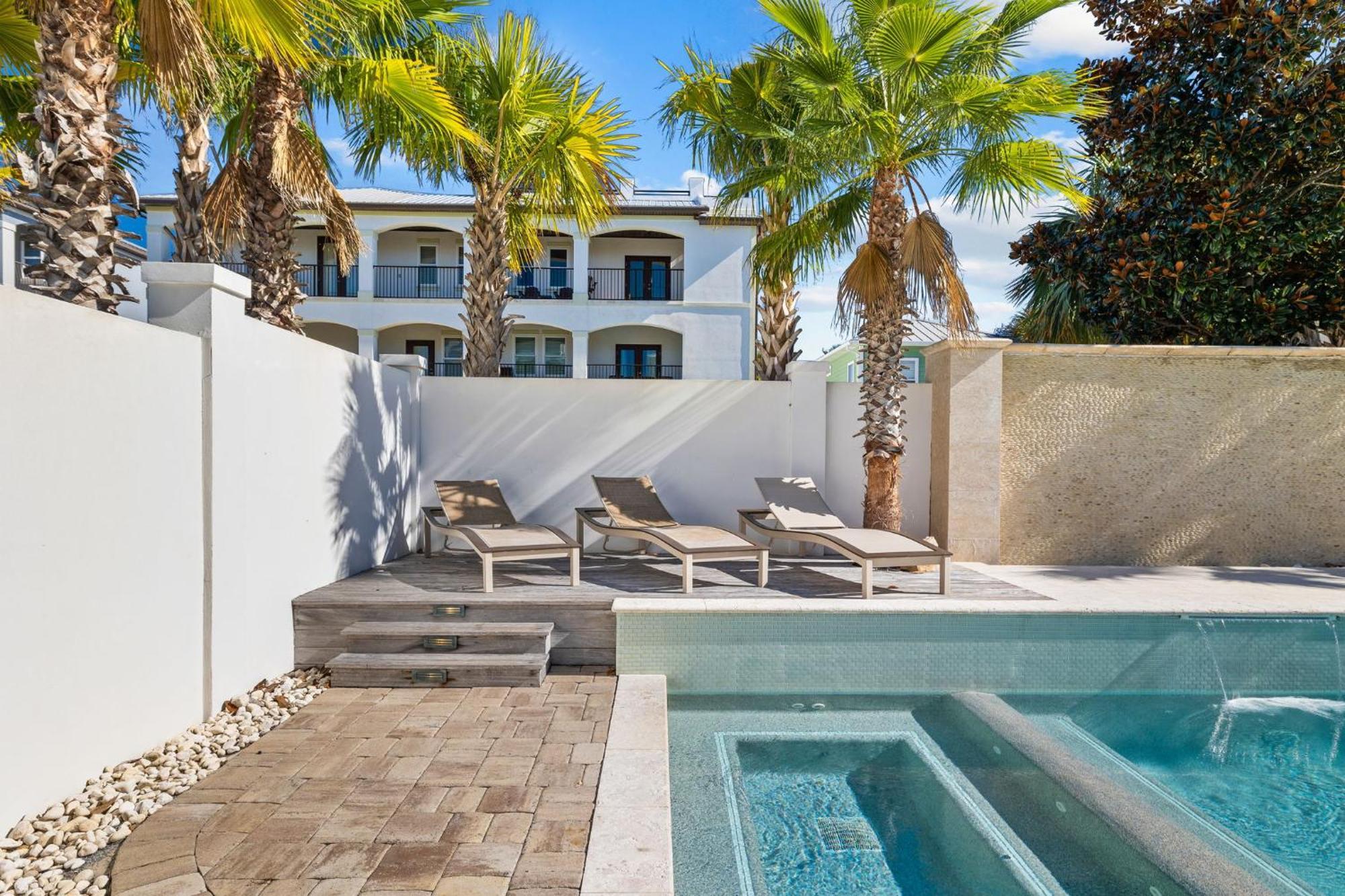 Crystal Del Mar, New! Private Pool, Gulf Views, Holiday home *