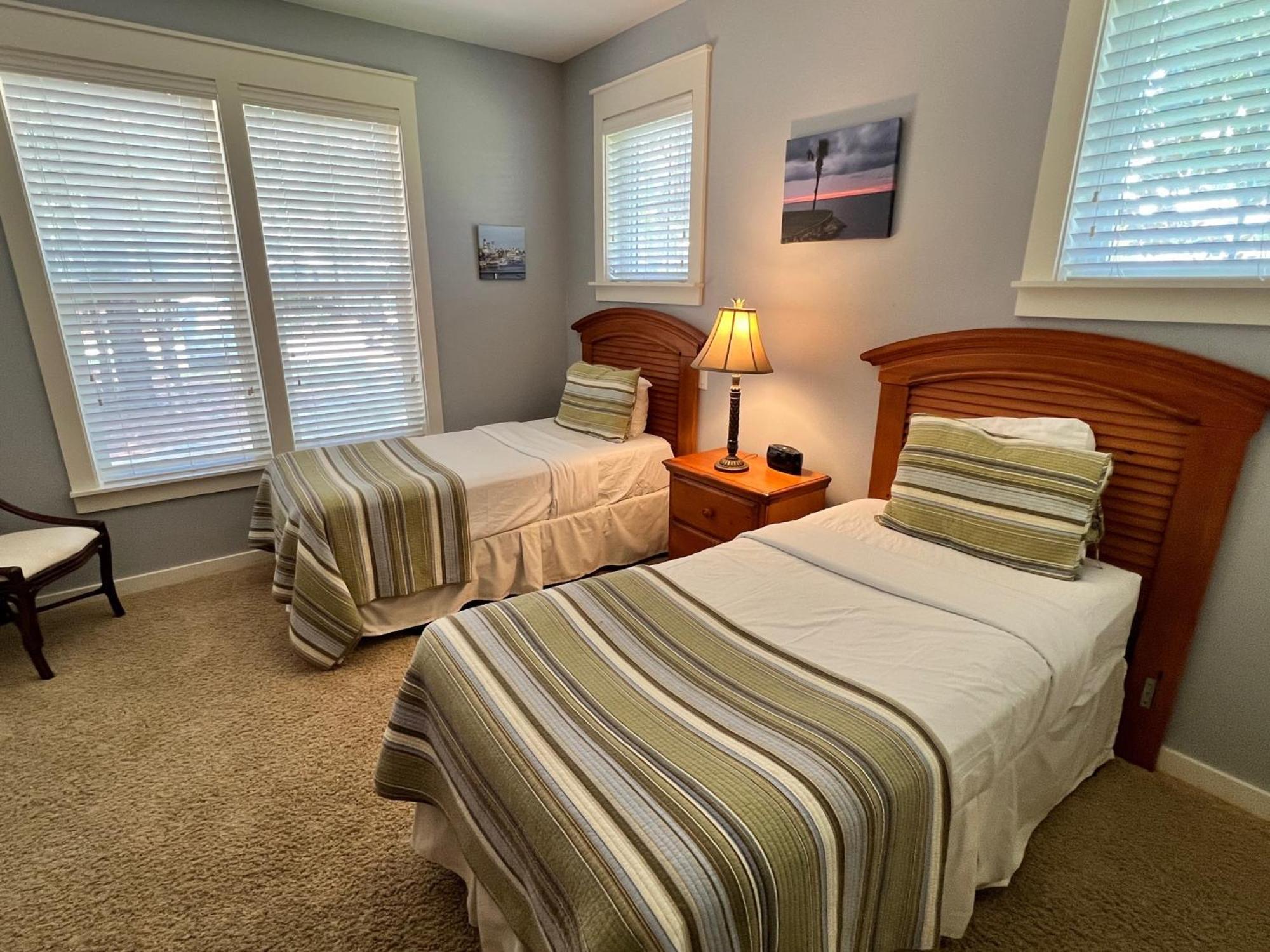 1380 Laurel Grove *