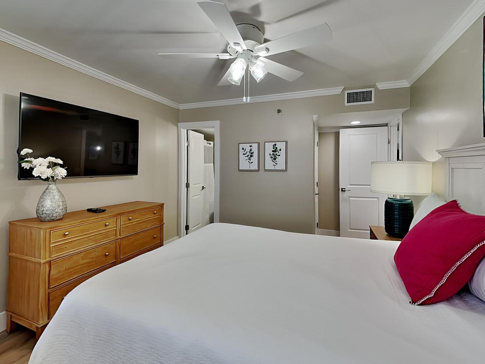 Mainsail #225 Apartment