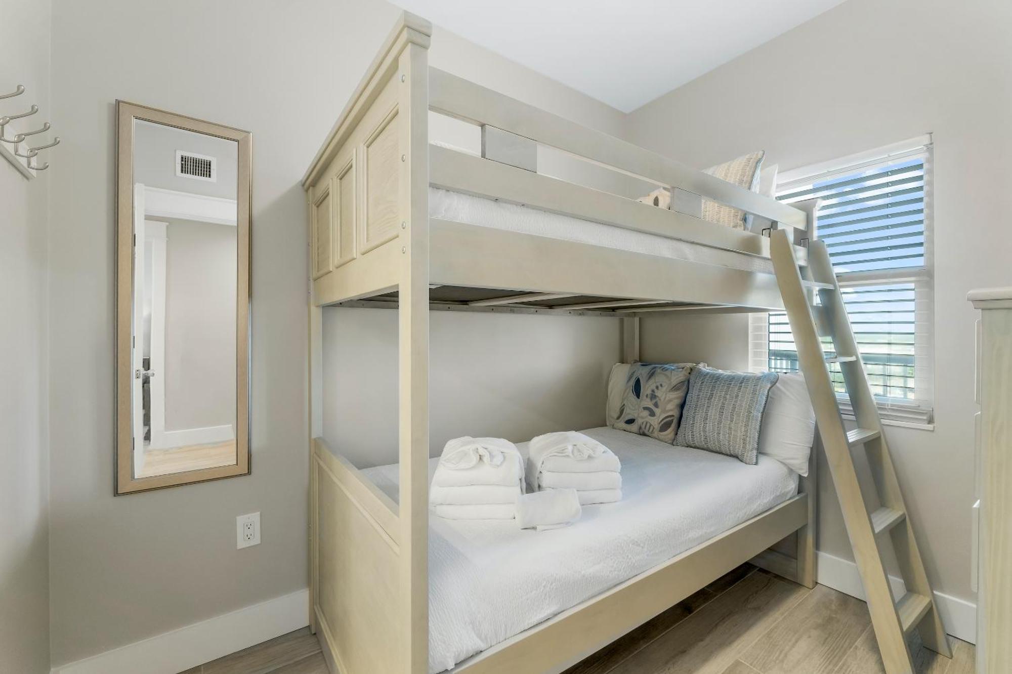 Sterling Sands By Panhandle Getaways Destin