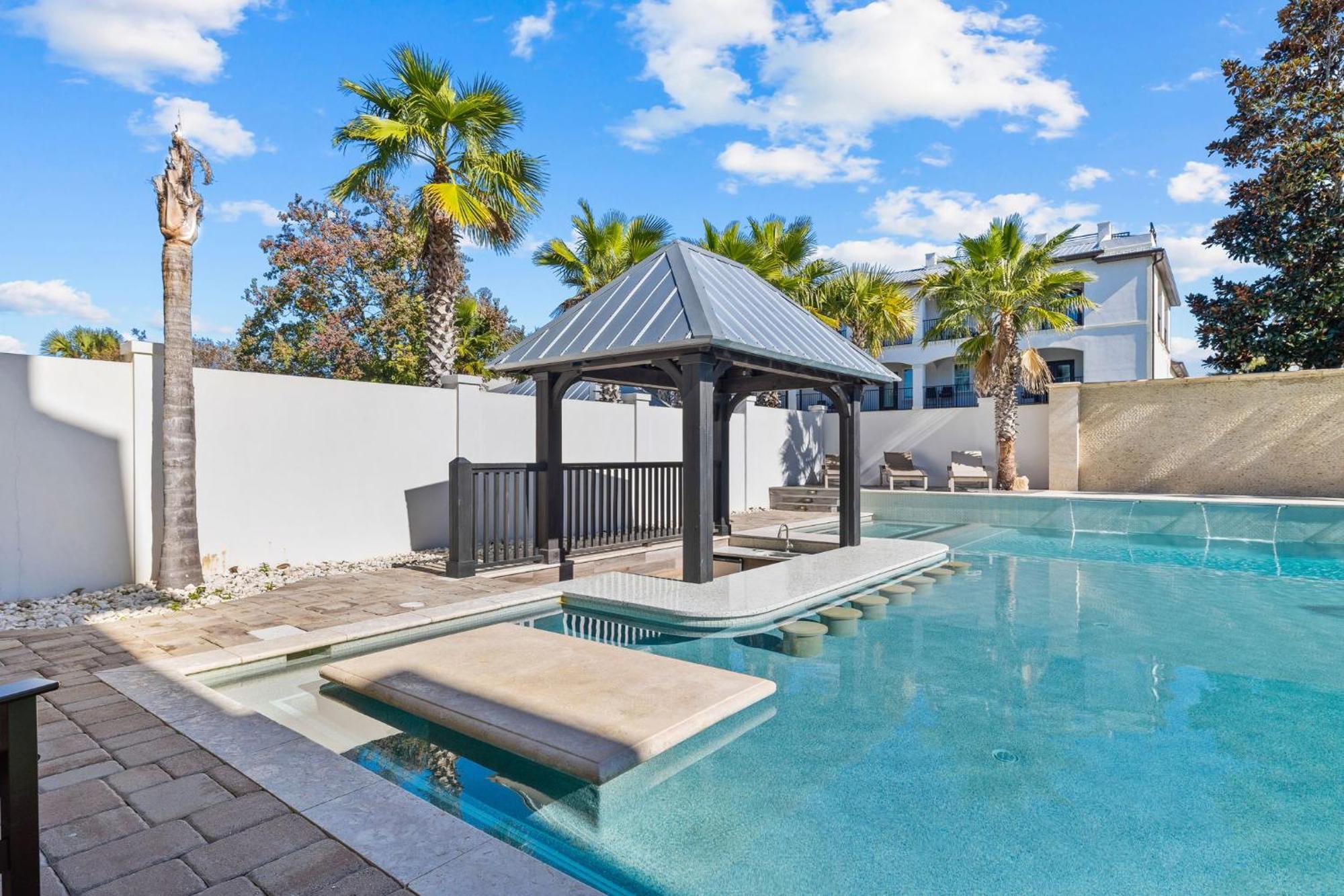 Crystal Del Mar, New! Private Pool, Gulf Views, Holiday home