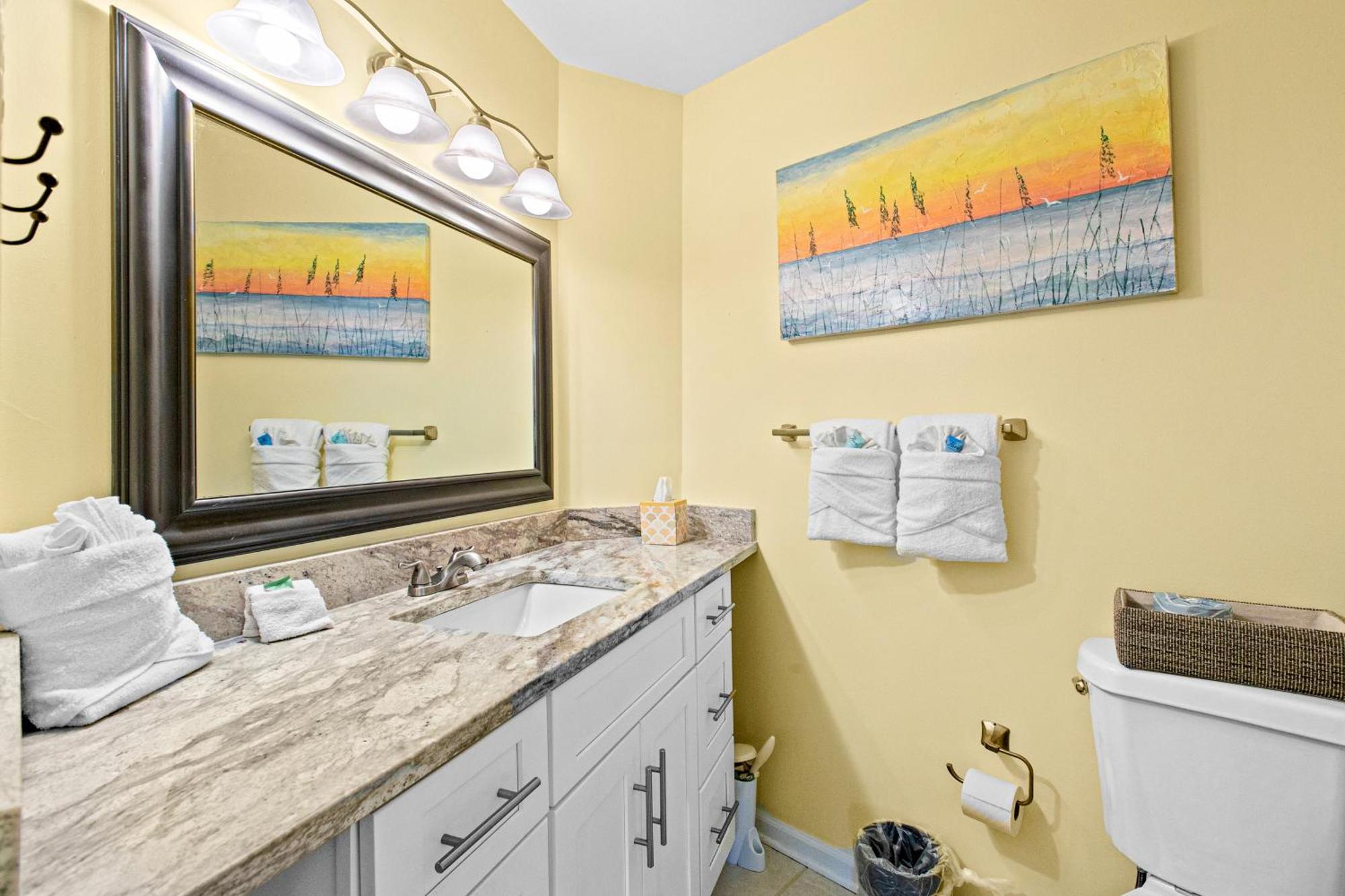 Crystal Village Apartment *
