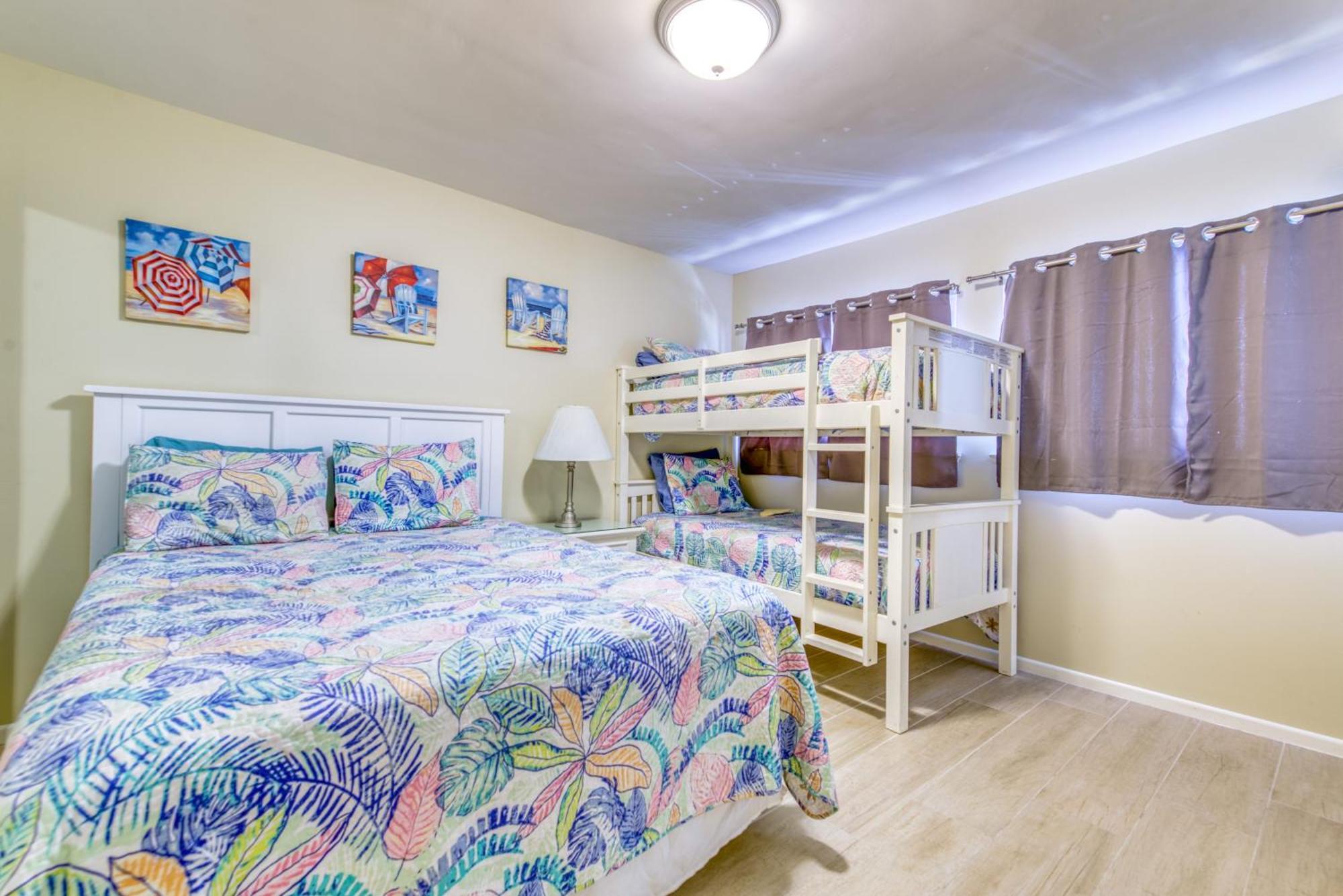 Apartment House D404 - Beachfront With Pool, Wifi, & Service Destin