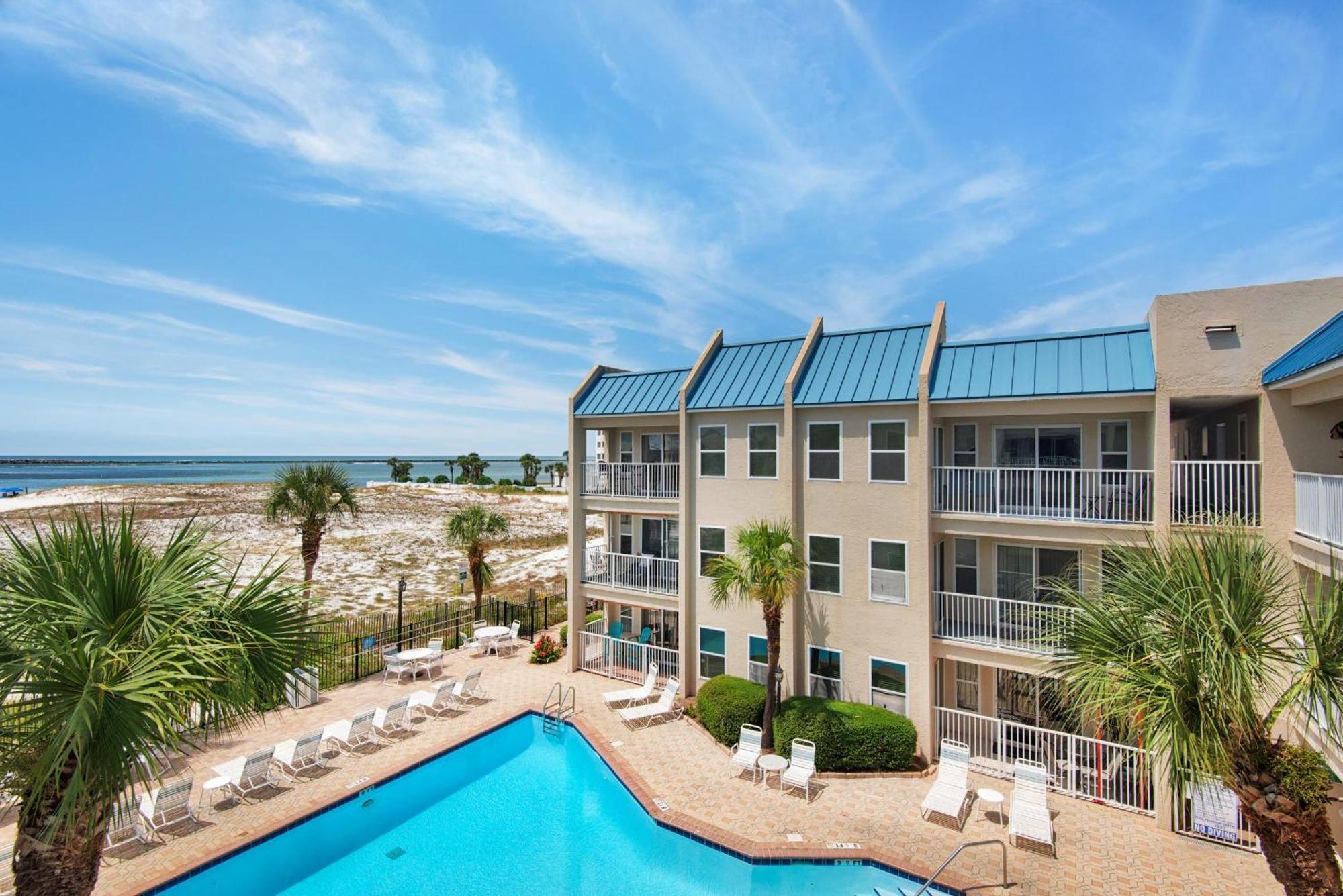 Poolside #302- Harry's House Holiday home Destin