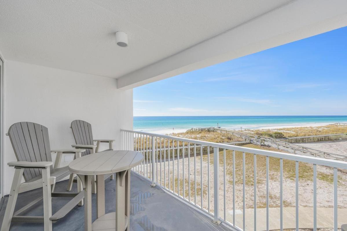 1033 - Shoreline Towers Beachfront Free Setup Holiday home
