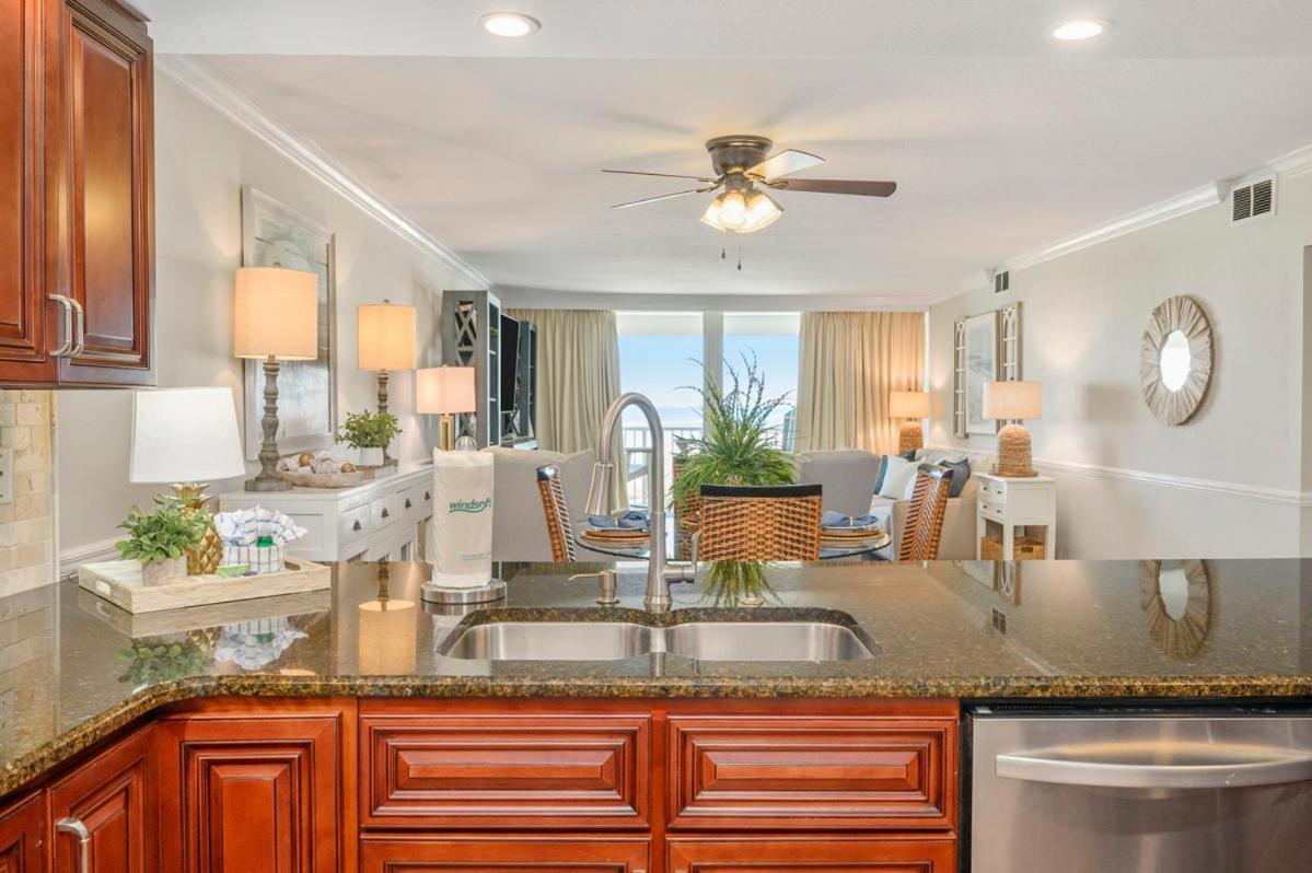 1033 - Shoreline Towers Beachfront Free Setup Destin