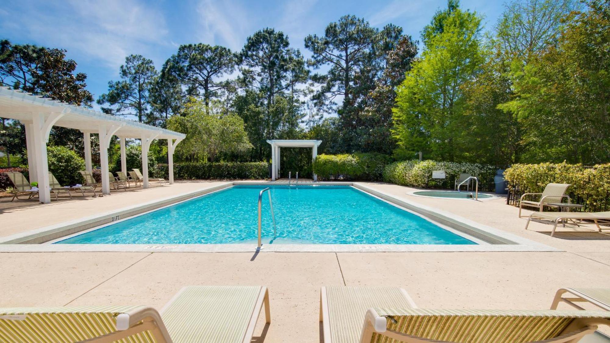 1329 Laurel Grove 