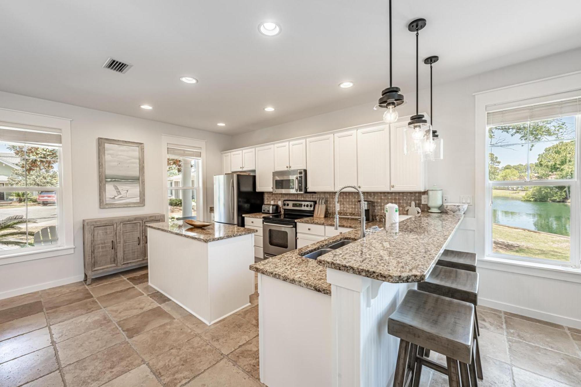 1329 Laurel Grove 