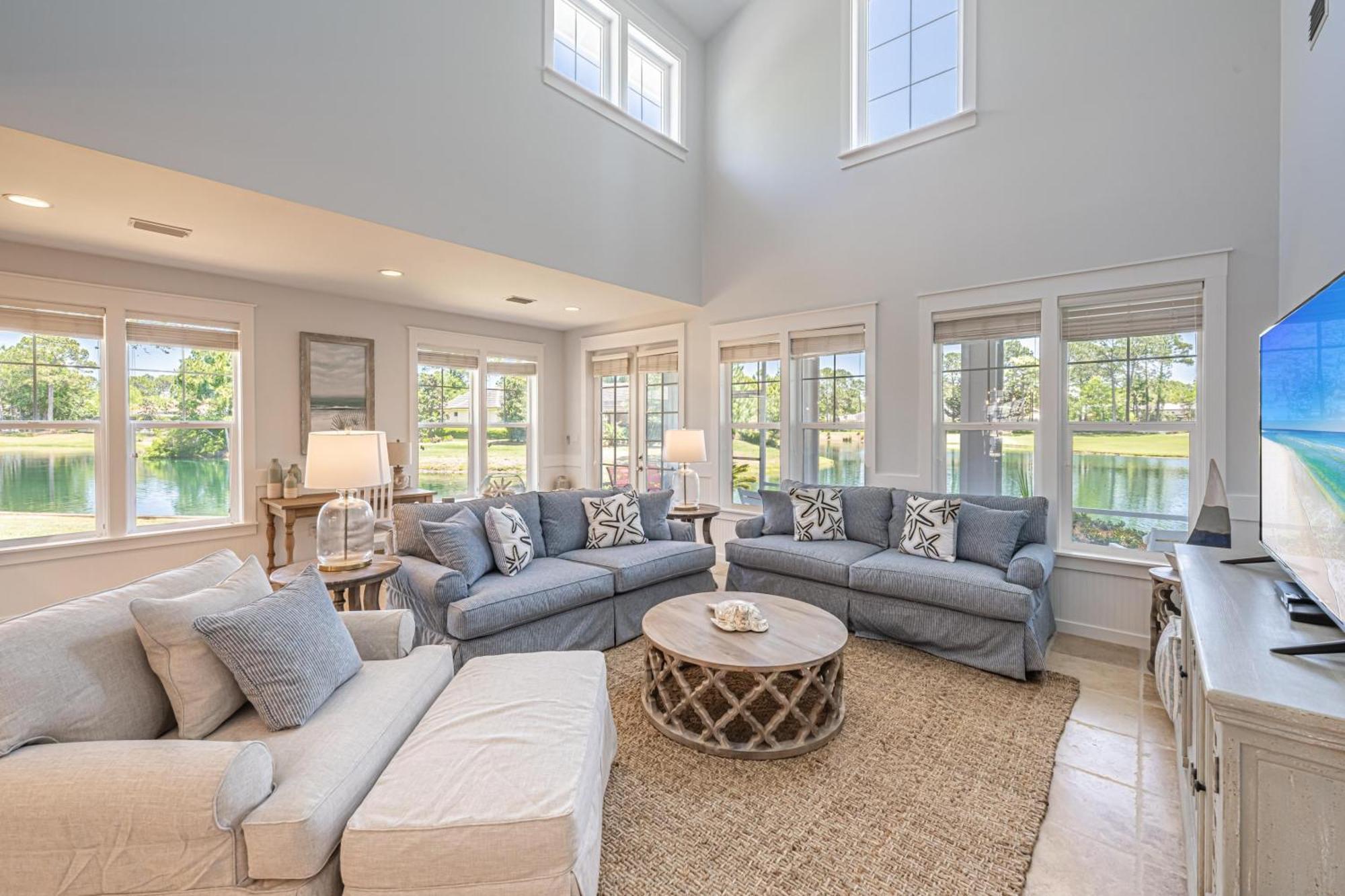 1329 Laurel Grove 