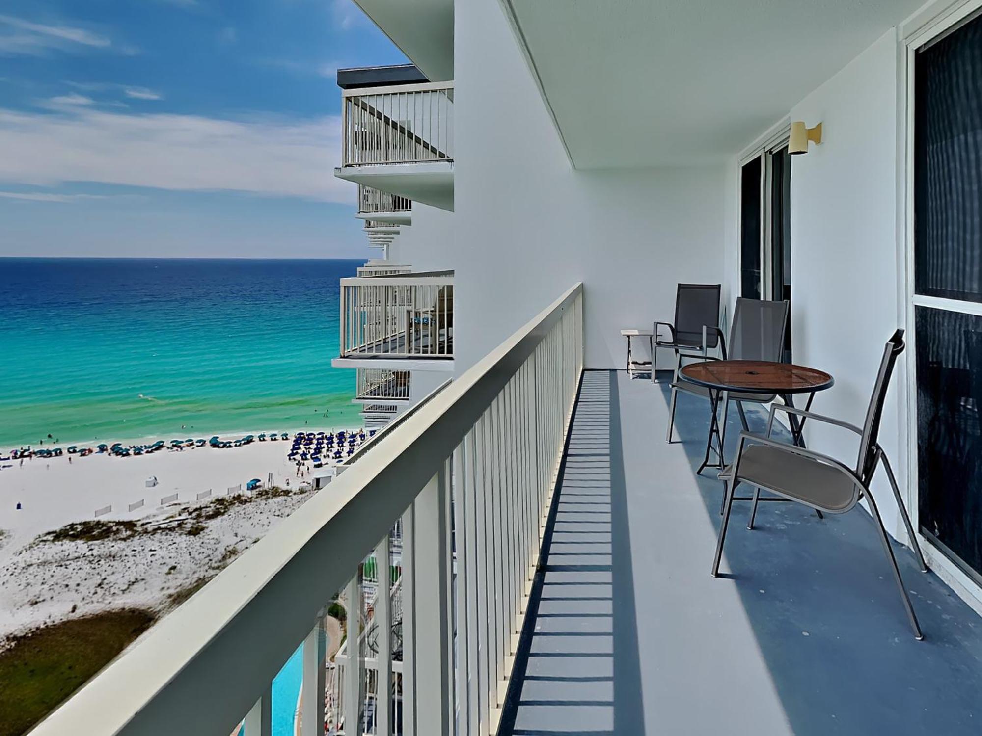 In With Outdoor Swimming Pool And 2 Bedrooms Destin