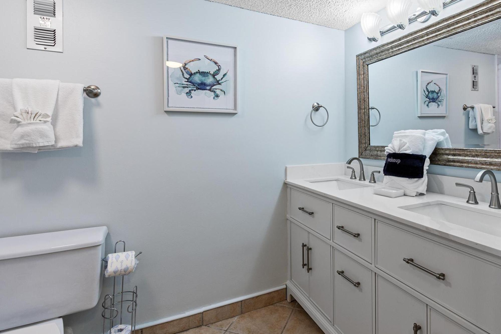 1065 Shoreline Towers Charming Beachfront Condo-free Setup Holiday home Destin