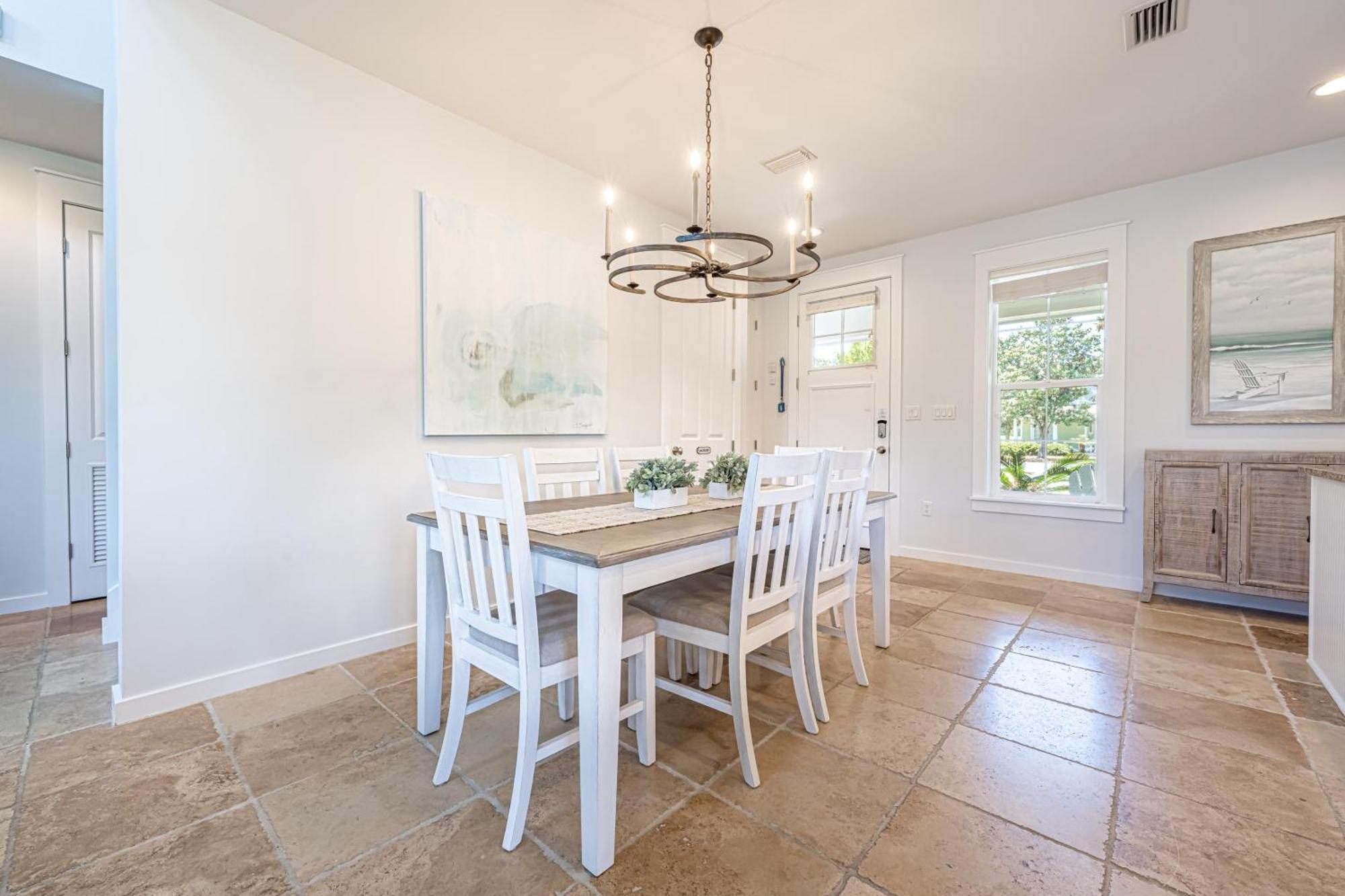 1329 Laurel Grove 