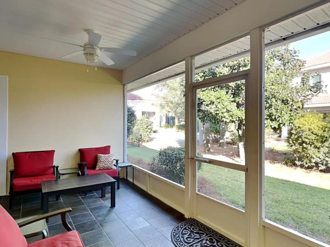 Beauty 4 Bed 3 Bath 5 Min Walk To In Gated Community Destin